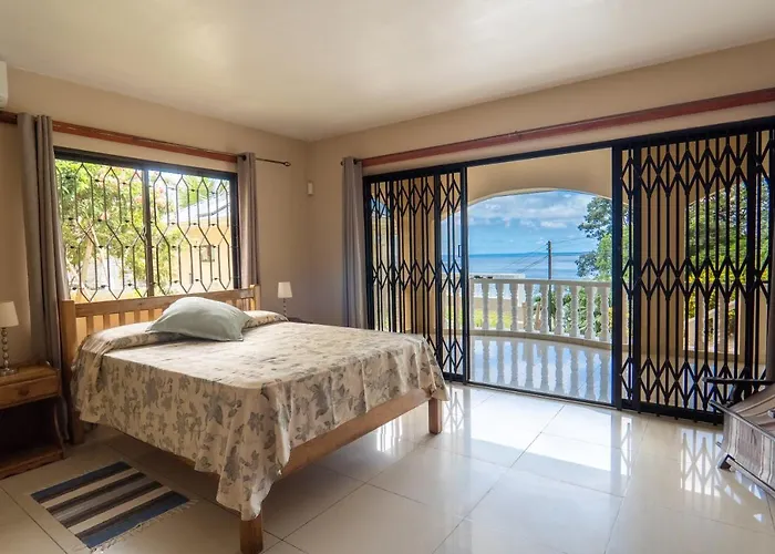 Apartment Ocean Vista Au Cap (Mahe)