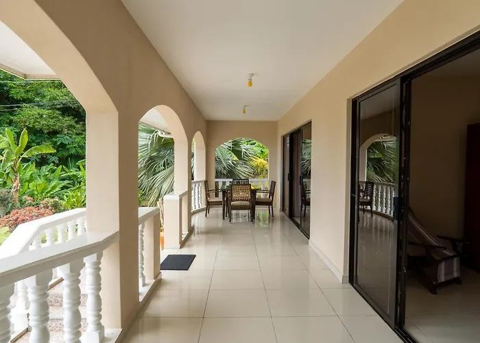 Ocean Vista Apartment